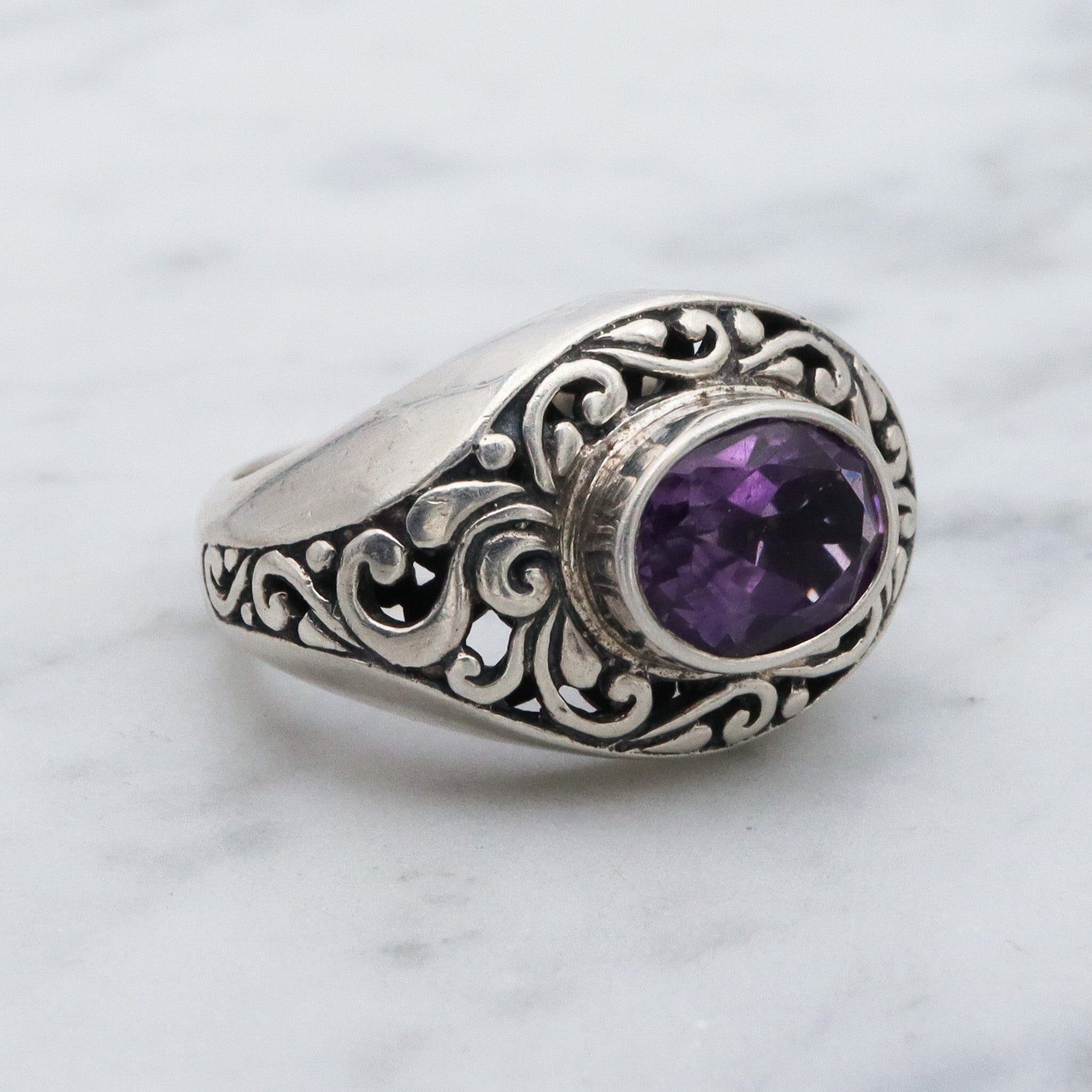 Vintage sterling silver amethyst scroll cut out ring, sz 6